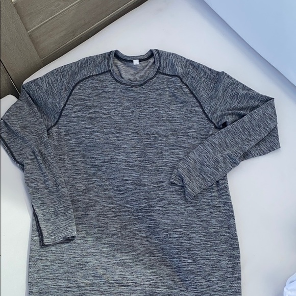 lululemon athletica Other - Men’s lululemon long sleeve metal vent shirt